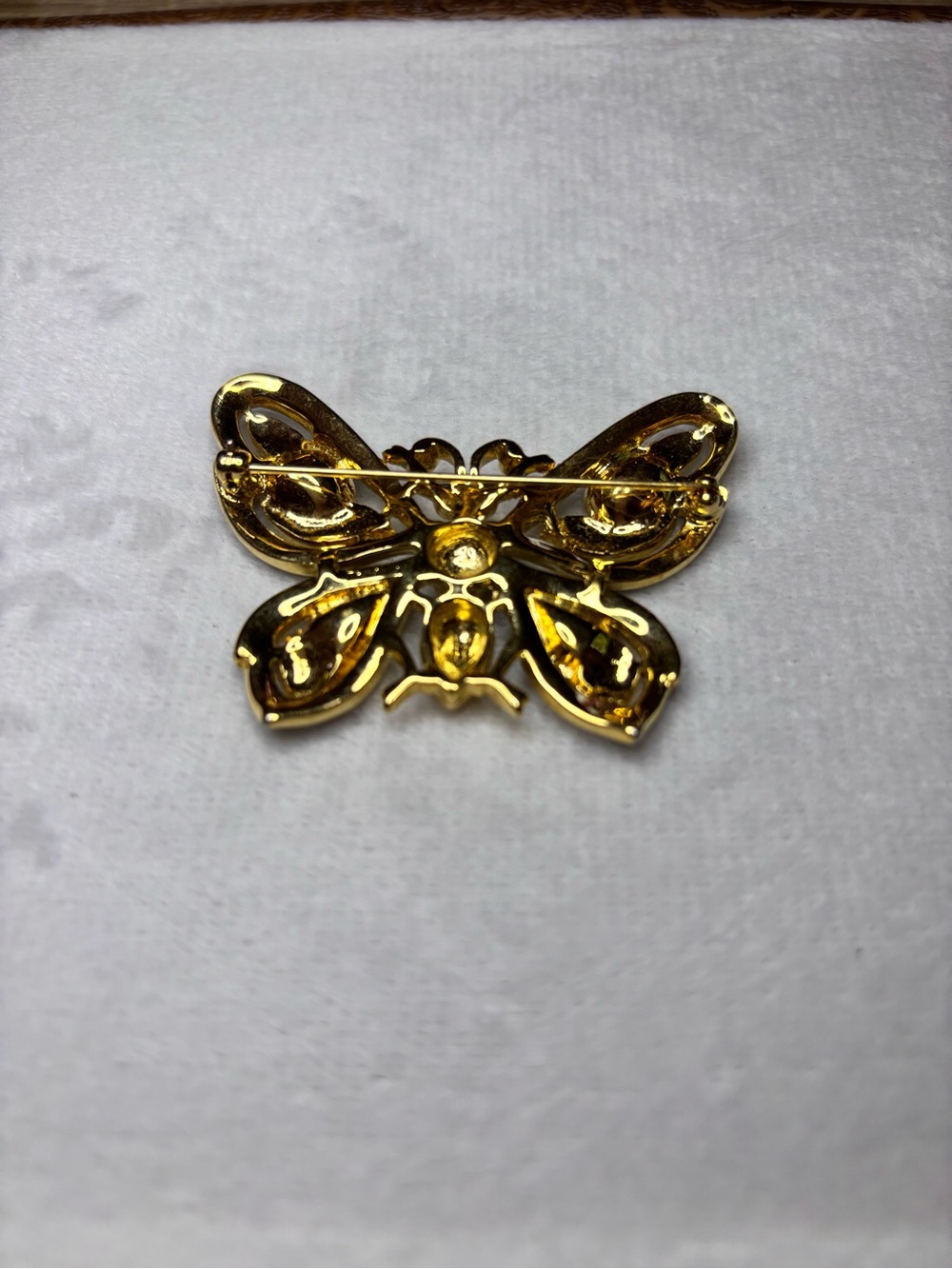 Vintage Signed TRIFARI Black Enamel Rhinestone Butterfly Brooch Gold Tone - Picture 6 of 6